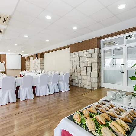 Maya Otel