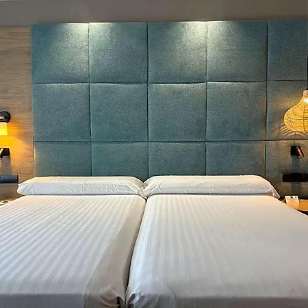 Hotel Maya