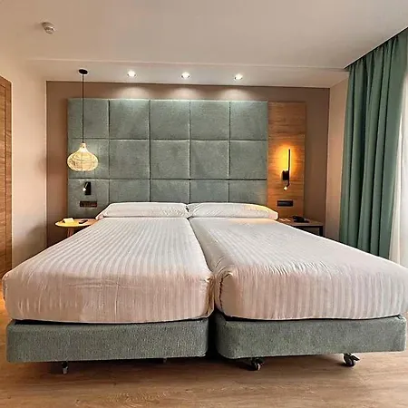 Hotel Maya