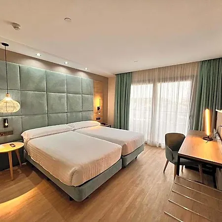 Maya Hotel
