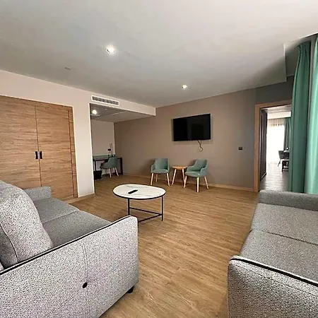 Maya Hotel 3*