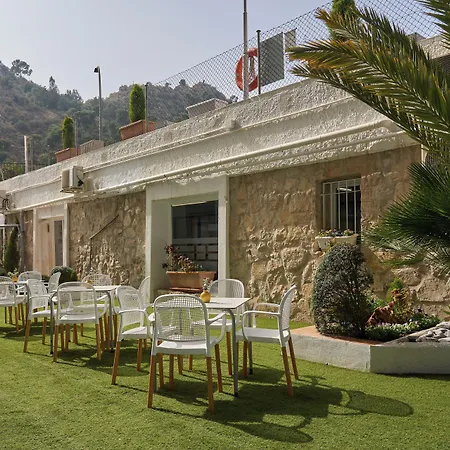 Maya Hotel