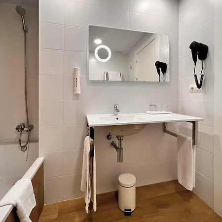Maya Hotel 3*