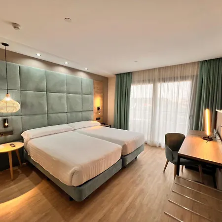 Maya Hotel