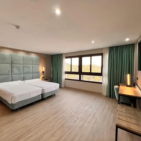 Hotel Maya